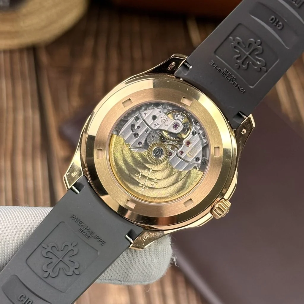 Patek Philippe Aquanaut Chronograph Automatic - Image 4