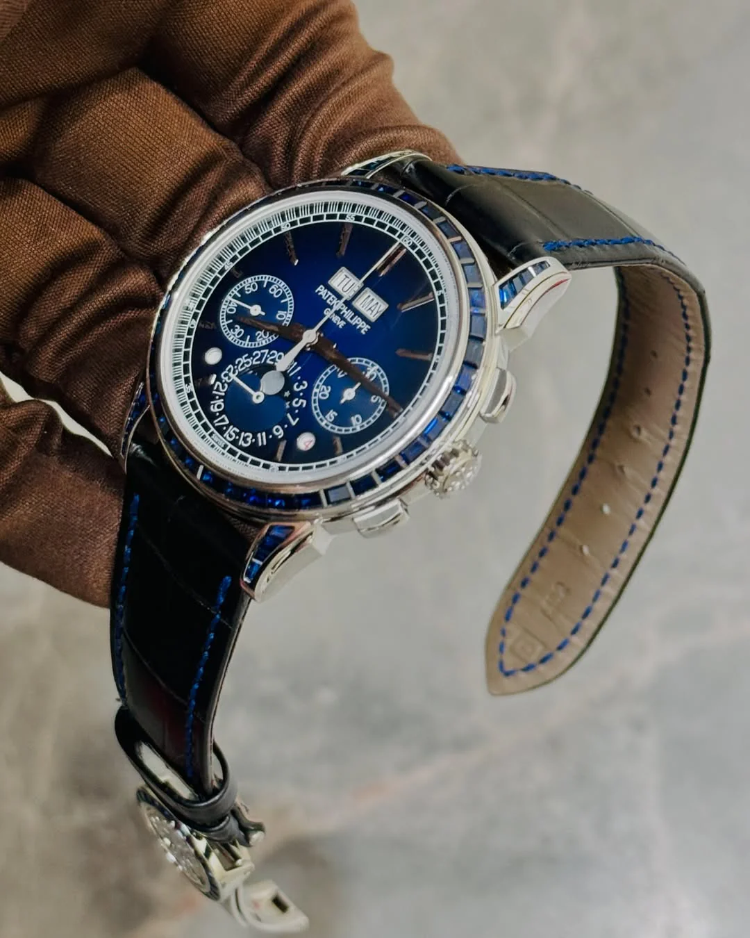 Patek Philippe Perpetual Calendar Chronograph - Image 4